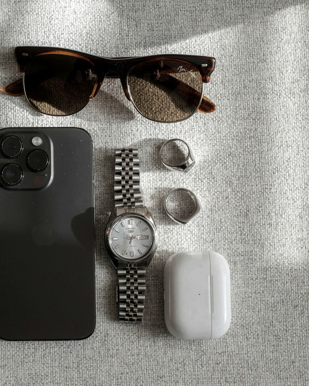 NIVORLA curated accessories and everyday essentials